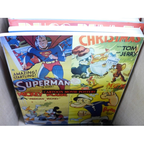 762 - A box of comic reference books