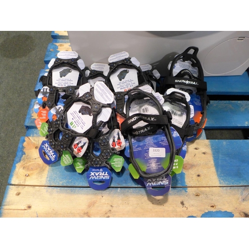3320 - Quantity of Snowtrax Footwear (mixed sizes)                       *This lot attracts VAT