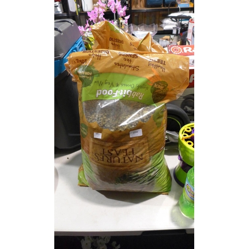 3338 - 2 X (¾ bags) Natures Feast Rabbit Food (Nugget, Grass And Veg Mix - 10Kg)    (192-180 181)  * This L... 
