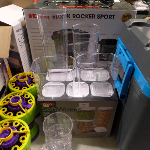 3347 - An Oxo Pop Container Set (5Pc) (no lids)   (192-179)  * This Lot Is Subject To Vat