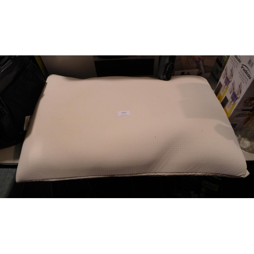 3356 - Fontana Quilted Pillow   (192-202)  * This Lot Is Subject To Vat