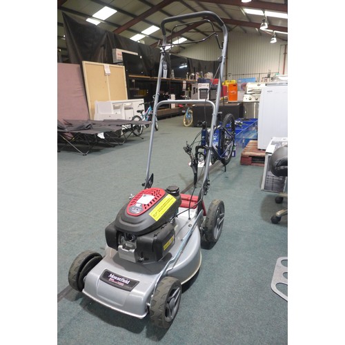 3304 - A Honda Mountfield Petrol Mower with Honda engine  (192-257)  * This Lot Is Subject To Vat