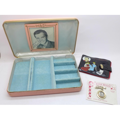 828 - Rock n Roll interest, Pat Boone 1950's/60's wallet, brooch and jewellery box