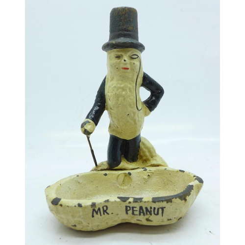 829 - A Mr Peanut original 1930's cast metal ashtray