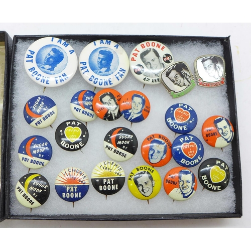 830 - Rock n Roll interest; Pat Boone original 1950's/60's badges (22)