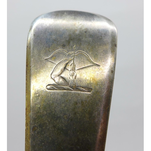 883 - A George IV silver fish slice, London 1824, 140g