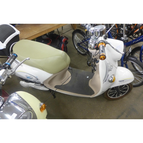 2501 - Mei Ling moped style electric scooter c/w battery, charger, back box, mirrors, horn, lights & keys -... 