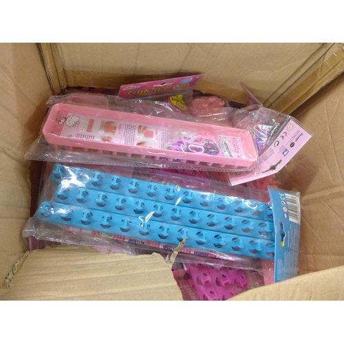 2424 - 2 Boxes of packs of Hello Kitty loop and loom - large quantity