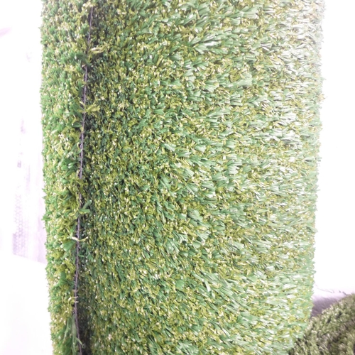 2437 - Roll of artificial grass - approx. 2m x 4m - 8 sq mtrs