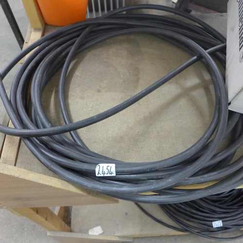 2454 - Reel of 3 core heavy duty electric cable - approx. 97 mtrs in length