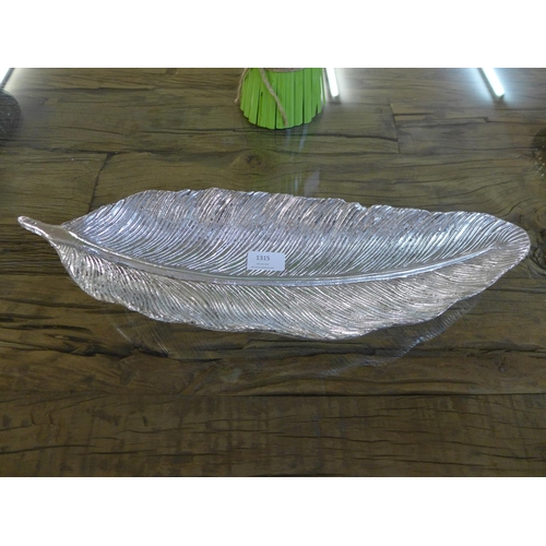 1315 - A large silver feather dish ( 19003808 )   #