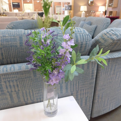 1407 - Lavender and lilac flower stems in a glass vase   (54329210)