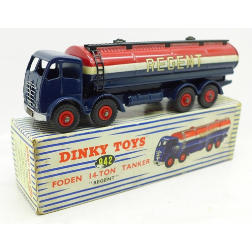 633 - A Dinky Toys, Foden 14-Ton Tanker, 942, boxed