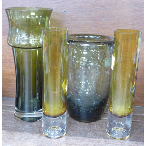 702 - Four items of 1960's glassware including Whitefriars controlled bubble vase