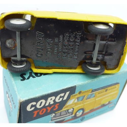 881 - A Corgi Toys AA Van, 408, boxed