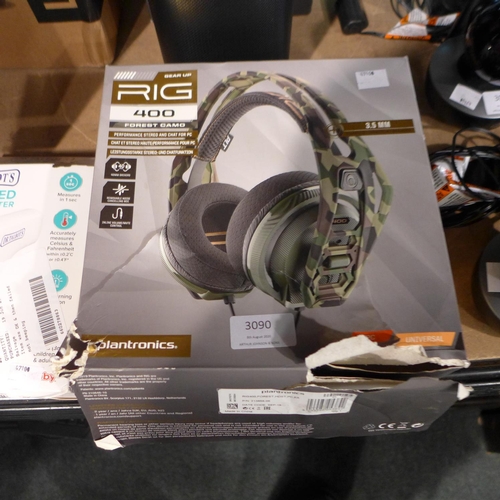 3090 - A Pair Of Plantronics Rig 400 Forest Camo Gaming Headset(195-164) * This Lot Is Subject To Vat