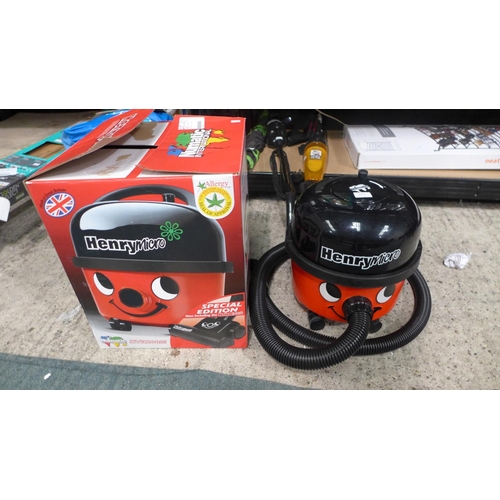 3418 - Henry Micro Hi-Flo Vacuum Cleaner, RRP £119.99 + VAT (196-701)* This lot is subject to VAT