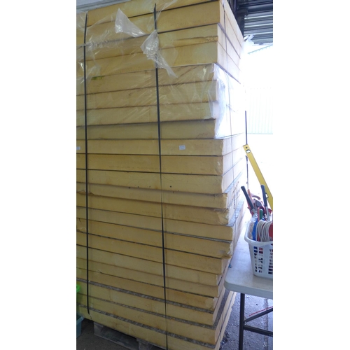 2522 - Pallet of 22 insulation boards - approx. 4' x 4' x 100/110mm - * this lot is subject to VAT