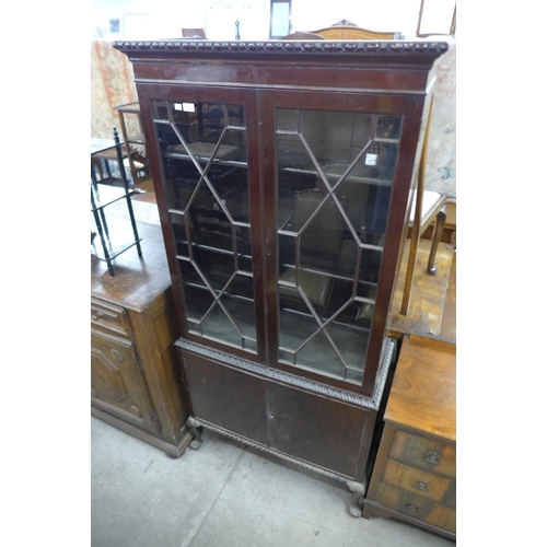 252 - An Edward VII Chippendale Revival mahogany bookcase