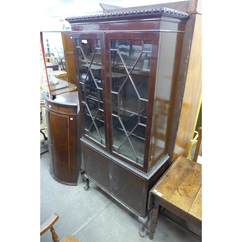 252 - An Edward VII Chippendale Revival mahogany bookcase