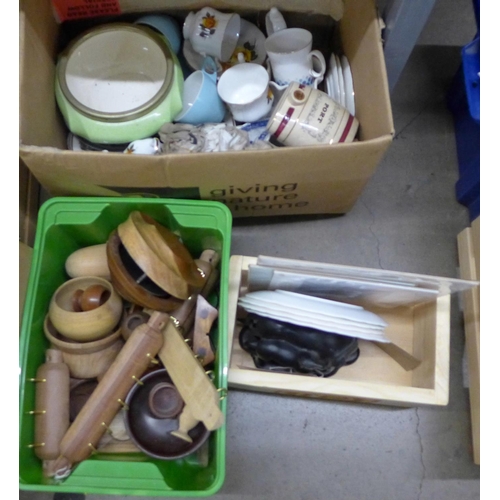 1181 - Nine boxes of decorative and household items, mirror, planter, etc. **PLEASE NOTE THIS LOT IS NOT EL... 