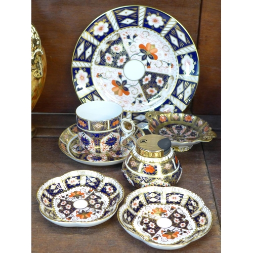 690 - Royal Crown Derby: a 2451 pattern plate circa 1914, two pin trays, one a/f, a 1128 pattern cup and s... 