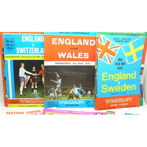 713 - Football programmes; England, 1960's Scottish Cup Semi-Finals, Club handbooks, Eastern Canada PSL, e... 