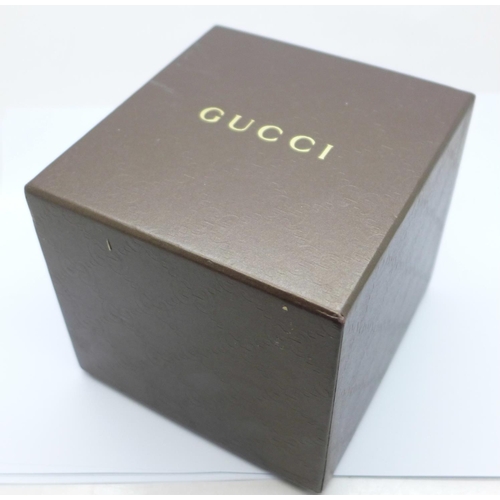 854 - A lady's Gucci wristwatch with box