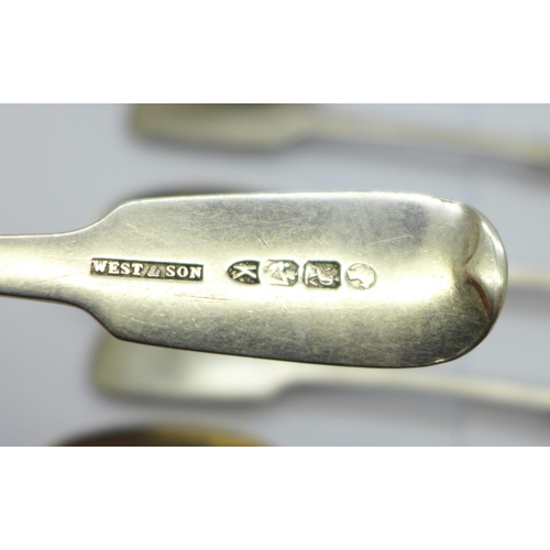 865 - A set of nine Victorian Irish silver spoons marked West & Son, Dublin 1880, 234.5g