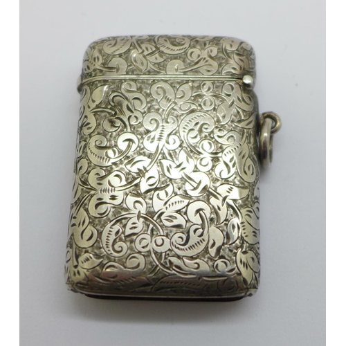 867 - A heavy silver Sampson Mordan vesta case, London 1900, 52g