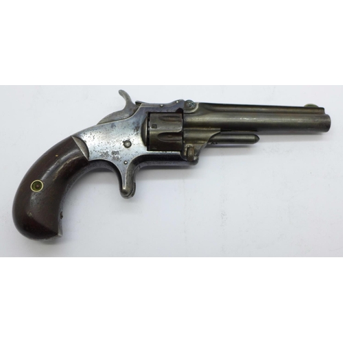 921 - A Smith & Wesson .22 revolver with deactivation certificate dated 19/5/20