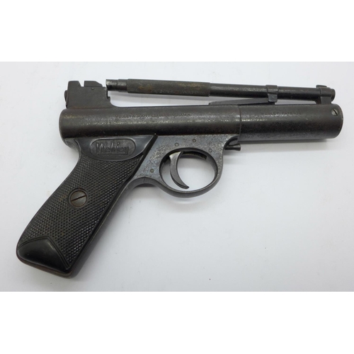 924 - A Webley Mark 1 .22 calibre air pistol