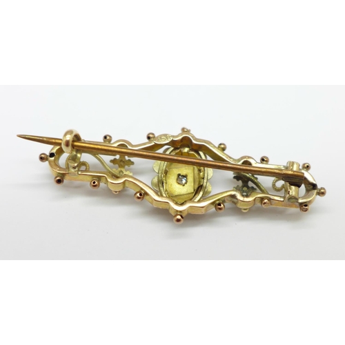 959 - A 9ct gold brooch, 2.7g