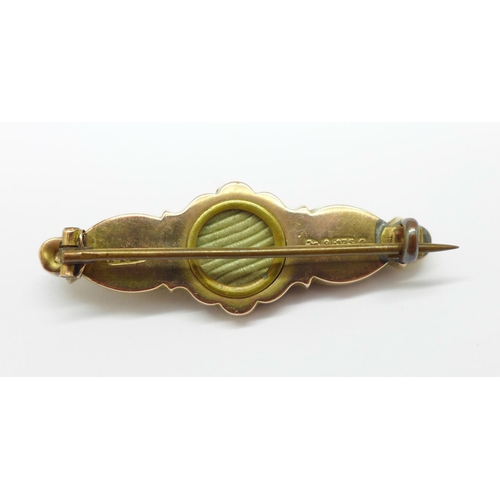 962 - A Victorian 9ct gold brooch, Chester 1899, 2.7g