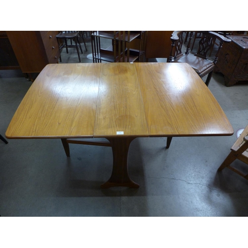 118 - A G-Plan teak drop-leaf table