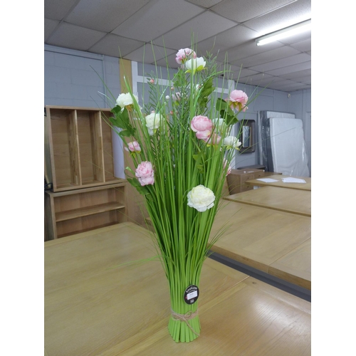 1686 - A 100cm sheaf of pink and white peonies   (2602916)