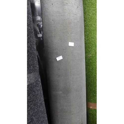 2396 - Roll of artificial grass - approx. 2m x 5m - 10 sq. mtrs