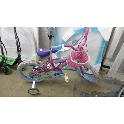 2314 - Disney Princess girl's bike with stabilisers & basket