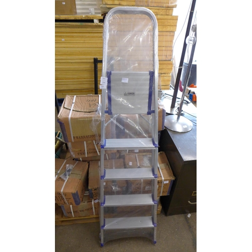 2467 - 5 Tread aluminium platform steps - max load 150kgs - packaged & unused