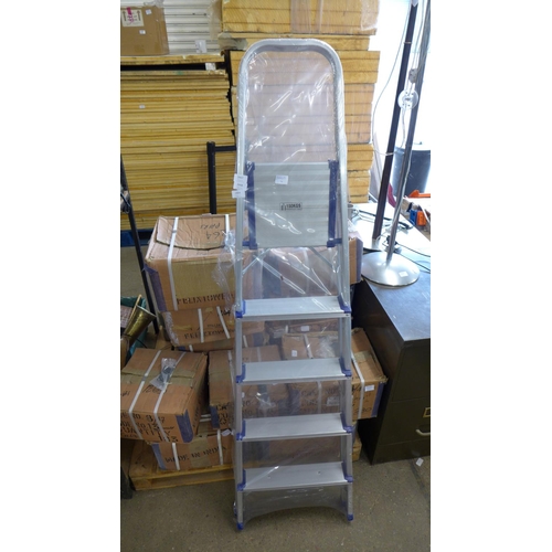 2468 - 5 Tread aluminium platform steps - max load 150kgs - packaged & unused