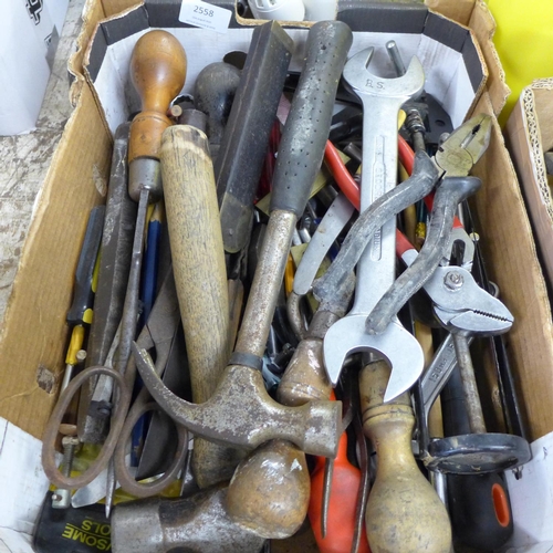 2558 - Box of mixed hand tools