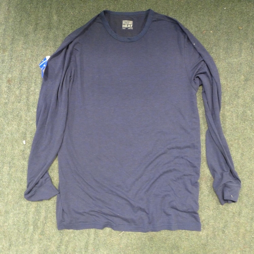 3332 - A qty. of gent's T-shirts & joggers - various sizes * this lot is subject to VAT