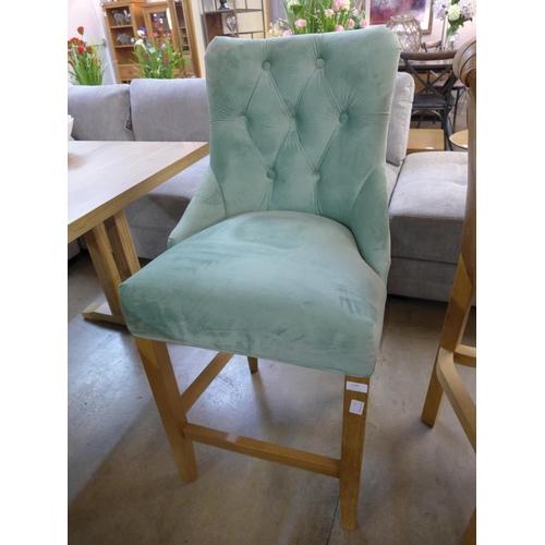 1405 - An aquamarine upholstered bar stool - ref 4