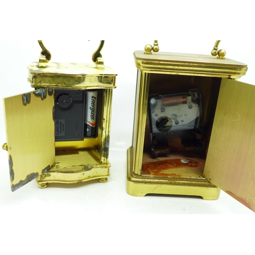 637 - Two brass cased quartz carriage clocks, smaller case with water damage