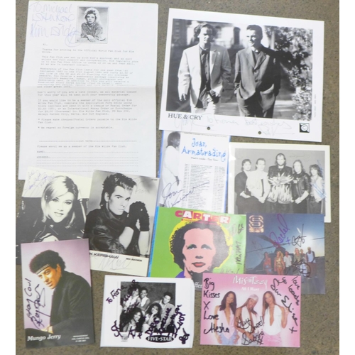 726 - Pop music autographs, Kim Wilde, S Club 7, Nik Kershaw, etc.