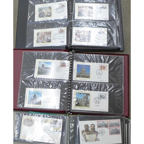 730 - A collection of stamp first day covers including London Landmarks, approximately 150 in total