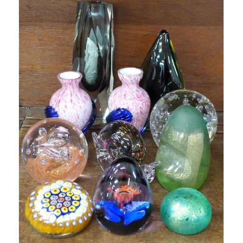 731 - Glassware; three vases and eight paperweights