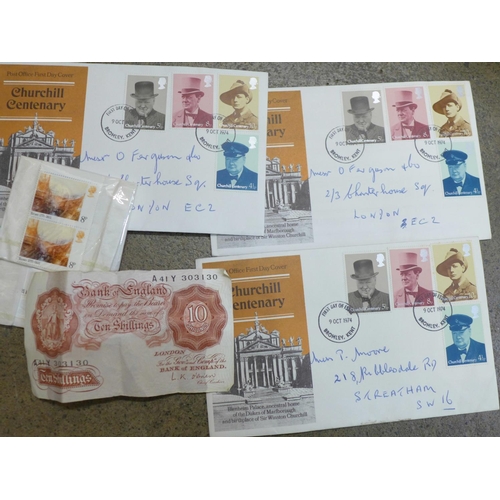 780 - A collection of loose stamps, mainly English, first day covers and savings stamps, etc.