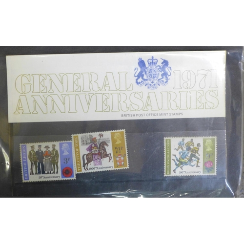 782 - Stamps; GB presentation packs, August 1968 to November 1975, (48 packs)