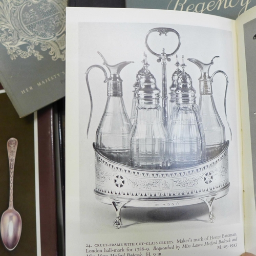 785 - A collection of books on silver ware and modern silver (15)